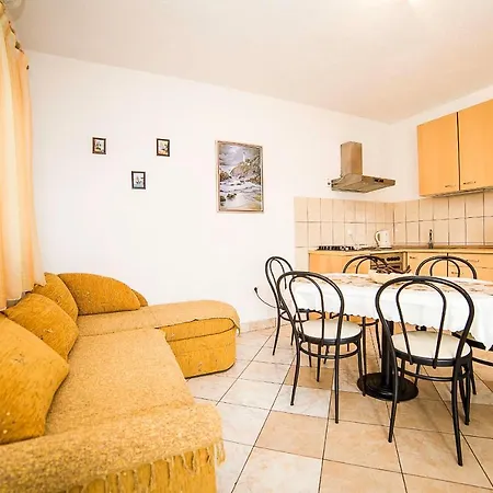 Bakula 1539 Guest house 4*