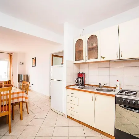 Guest house Bakula 1539 Povlja (Brac)