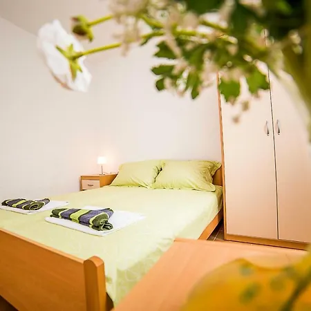 Bakula 1539 Guest house 4*
