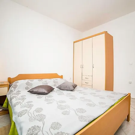 Bakula 1539 Guest house 4*