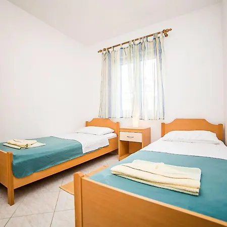 Bakula 1539 4* Povlja (Brac)
